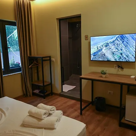 Kuta's Center * 地拉那